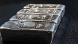 Kâr alımları gümüşe rekor getirdi