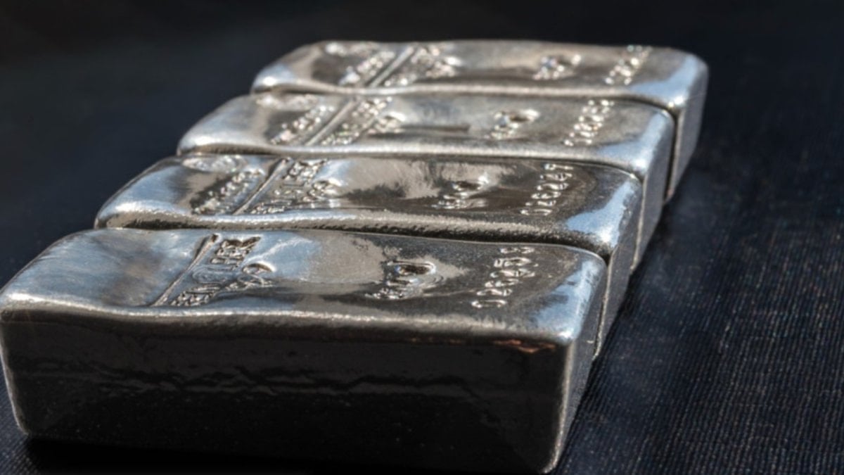 Kâr alımları gümüşe rekor getirdi