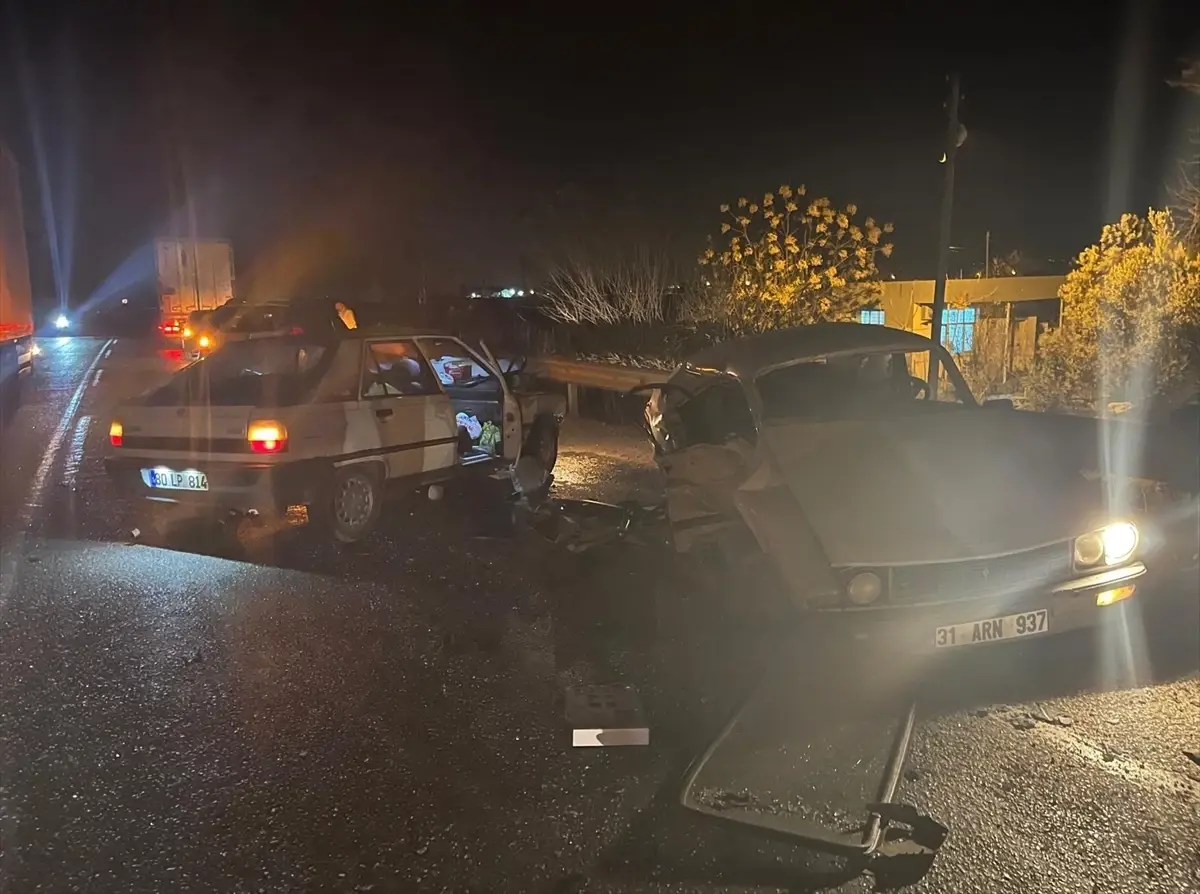 Kadirli’de Trafik Kazası: 1 Ölü, 4 Yaralı