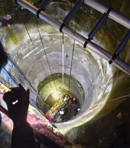 Kahta’da Su Kuyusuna Düşen Genç Kurtarıldı