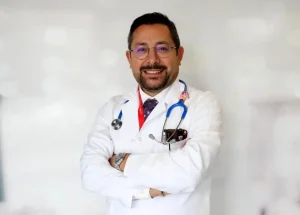 Kanseri Yenen Genç, Doktorunu Nikah Şahidi Yaptı