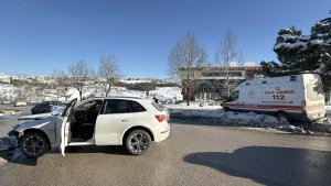 Karabük’te Ambulans Kazası: İki Sağlık Çalışanı Yaralı