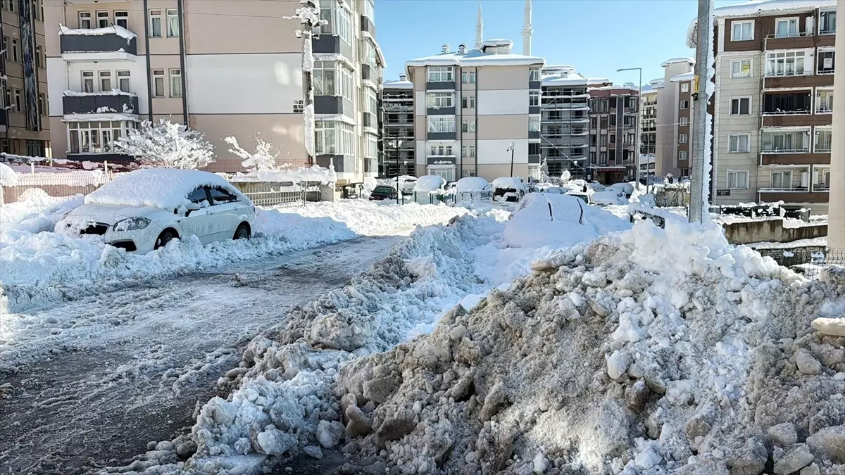 Karabük’te Kar Kalınlığı 75 Santimetreye Ulaştı