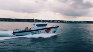 Karasu’da Fenalaşan Yolcu Kurtarıldı