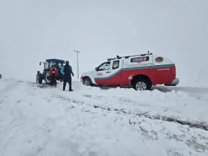 Kardan Ulaşım Sağlandı, Anne ve Bebek Kurtarıldı