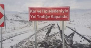 Kars-Göle Kara yolu TIR geçişine kapatıldı