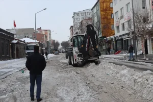Kars’ta Karla Mücadele Devam Ediyor