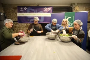 Kastamonu Üniversitesi’nden Gönüllü Yemek Desteği