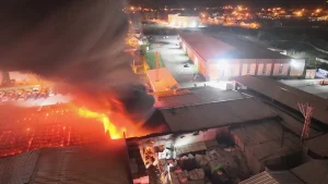 Kaynaşlı’da Strafor Fabrikasında Yangın