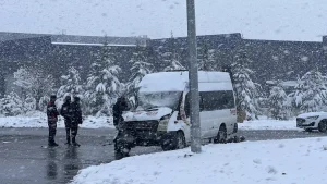 Kayseri’de Servis Kazası: 11 Yaralı