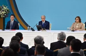 Kazakistan Tek Meclise Geçti