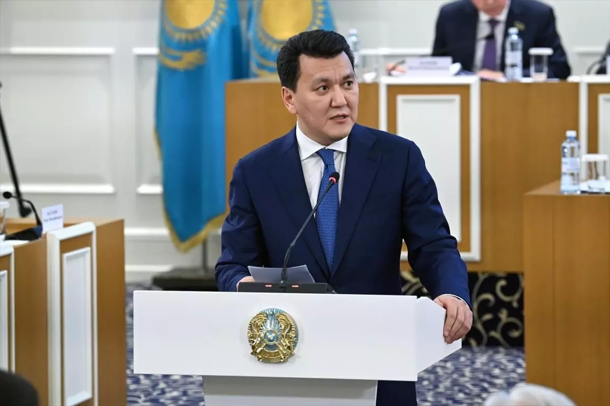 Kazakistan’da Yeni Anayasa Taslağı Tanıtıldı