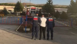 Kırşehir’de İki Firari Yakalandı