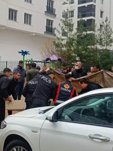 Kızıltepe’de Balkonun Çökmesi: 76 Yaşındaki Kadın Hayatını Kaybetti