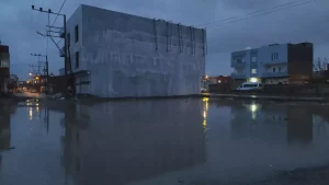 Kızıltepe’de Sağanak Yağış Hayatı Felç Etti