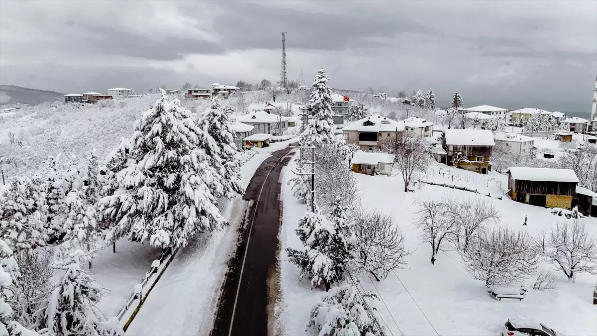 Kocaali’de Kar Manzaraları Dronla Görüntülendi