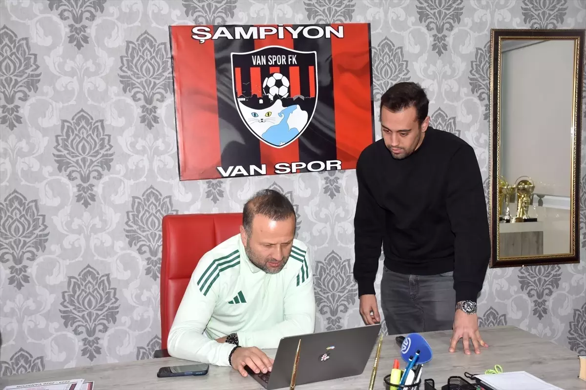 Korkmaz, ‘Yılın Kareleri’ Oylamasına Katıldı