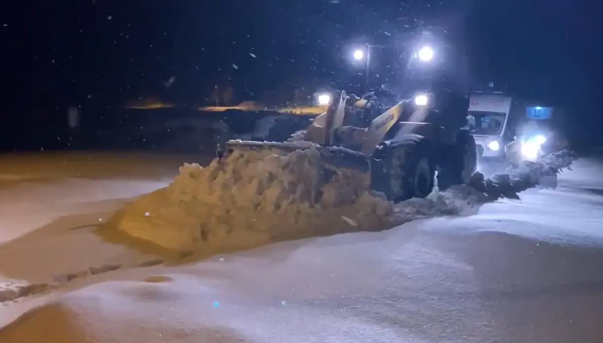 Koyunyurdu’nda Hasta İçin Yol Açıldı