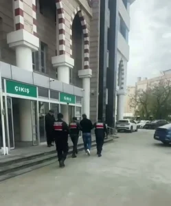 Kuşadası’nda Hırsızlık: 550 Bin Lira Değerinde Altın Çalındı