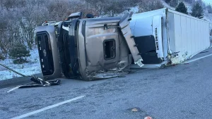 Kütahya’da TIR Kazası: Şoför Yaralandı