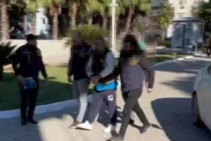 Kütahya’dan 543 Yıl Cezalı Firari Antalya’da Yakalandı