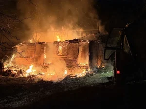 Laçin’de Yangın: Ev ve Depo Zarar Gördü