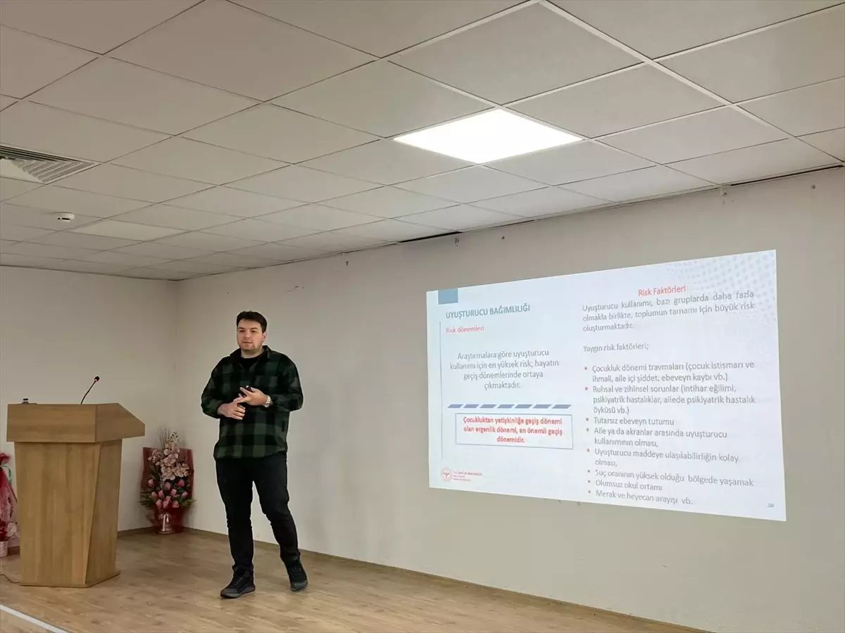 Ladik’te Bağımlılıkla Mücadele Semineri