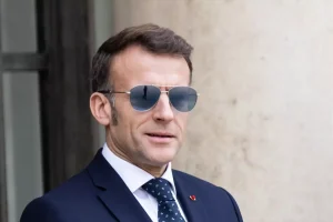 Macron’dan Arktik Savunma Vurgusu