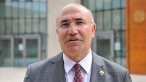 Mahmut Tanal’dan ‘Ne mutlu Türk’üm diyene’ güncellemesi