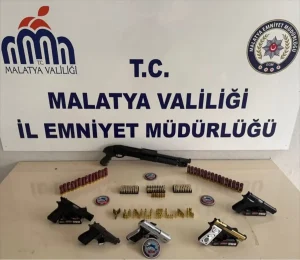Malatya’da 6 Ruhsatsız Silah Ele Geçirildi