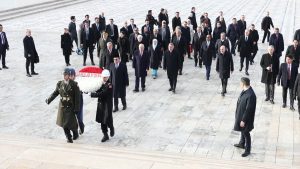 Malezya Başbakanı Enver İbrahim, Anıtkabir’i ziyaret etti