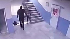 Manisa’da otizmli öğrencisini merdivenden ittiği ileri sürüldü: Okul müdürü hakkında karar