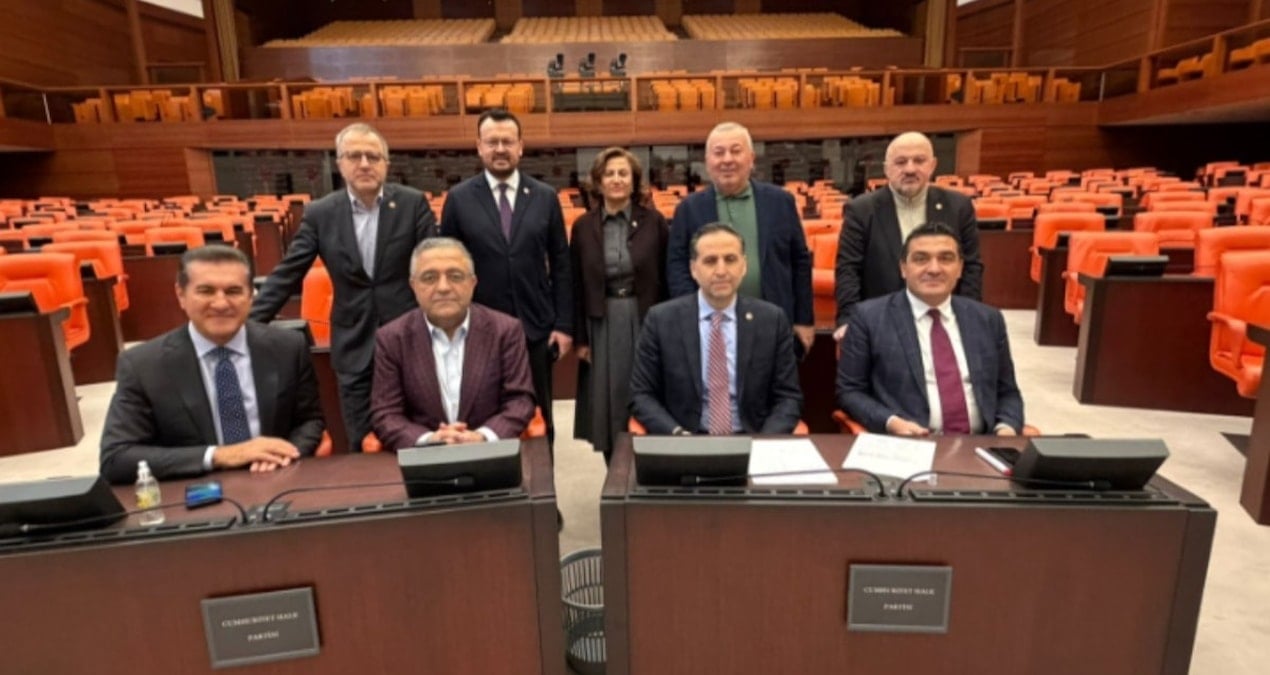 Meclis nöbeti 12. gününde! CHP’den emeklilere çağrı: Seslerini yükseltmeye ve eyleme davet ediyoruz