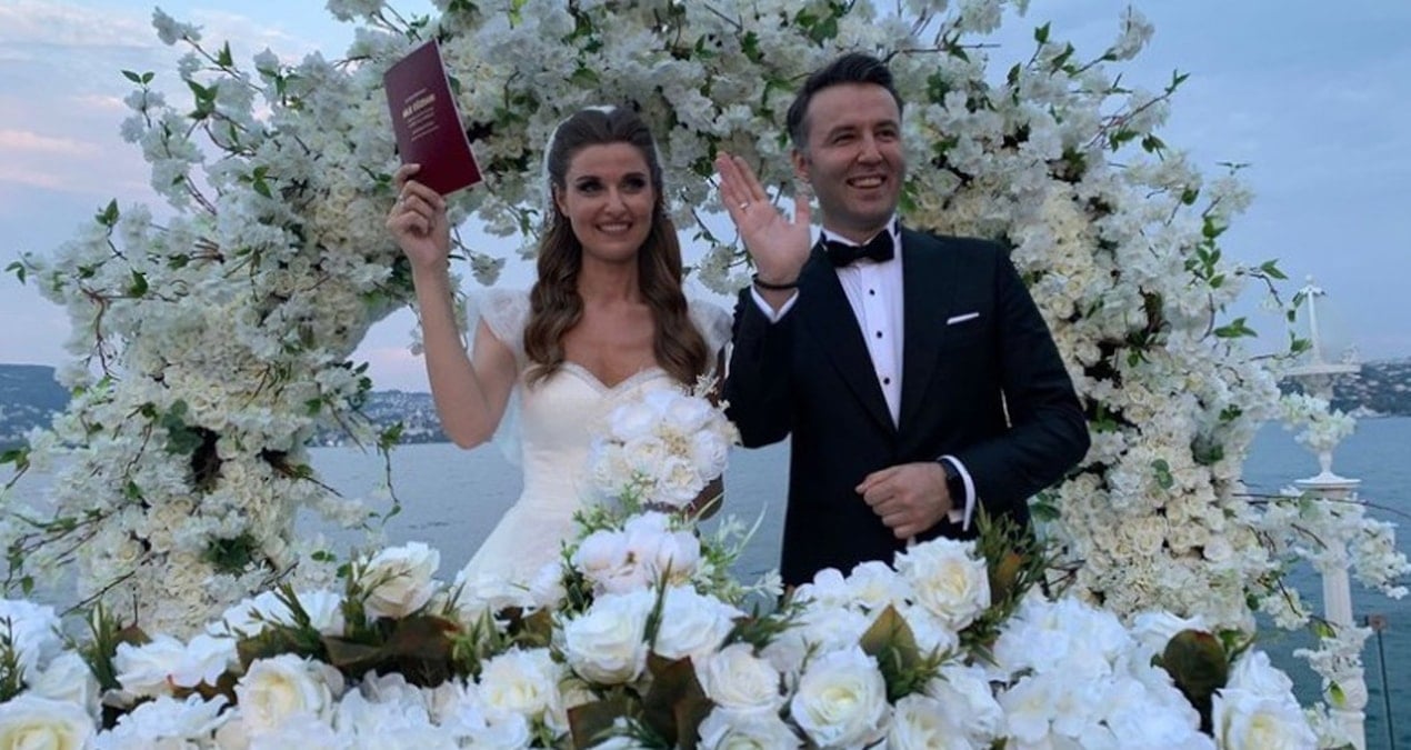 Mehmet Akif Ersoy’un eski eşine Gülben Ergen sahip çıktı