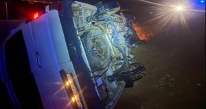 Mersin’de servis minibüsü uçuruma yuvarlandı: 1’i ağır 13 yaralı