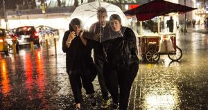 Meteoroloji ve AKOM uyardı! İstanbul’u günlerce esir alacak
