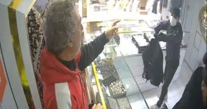 Milyonluk kuyumcu soygununun görüntüleri ortaya çıktı