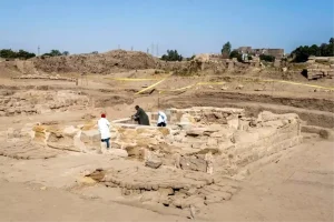 Mısır’da Antik Kutsal Göl Keşfi