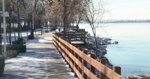 Mogan Gölü buz tuttu