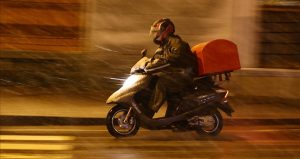 Motosiklet ve kuryelerin trafiğe çıkışına yasak getirildi!