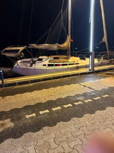 Muğla’da Fırtına: 1 Yat Karaya Sürüklendi, 8 Bot Battı