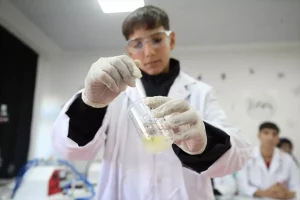 Muş’ta Yeni Fen Laboratuvarı Açıldı