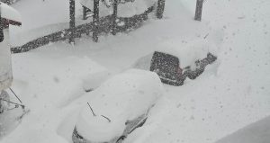 Ne Kars ne de Erzurum! Bu ilimizde 10 gündür yağış durmuyor, kar kalınlığı 2 metreyi buldu