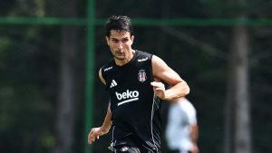 Necip Uysal’ın Beşiktaş kariyeri