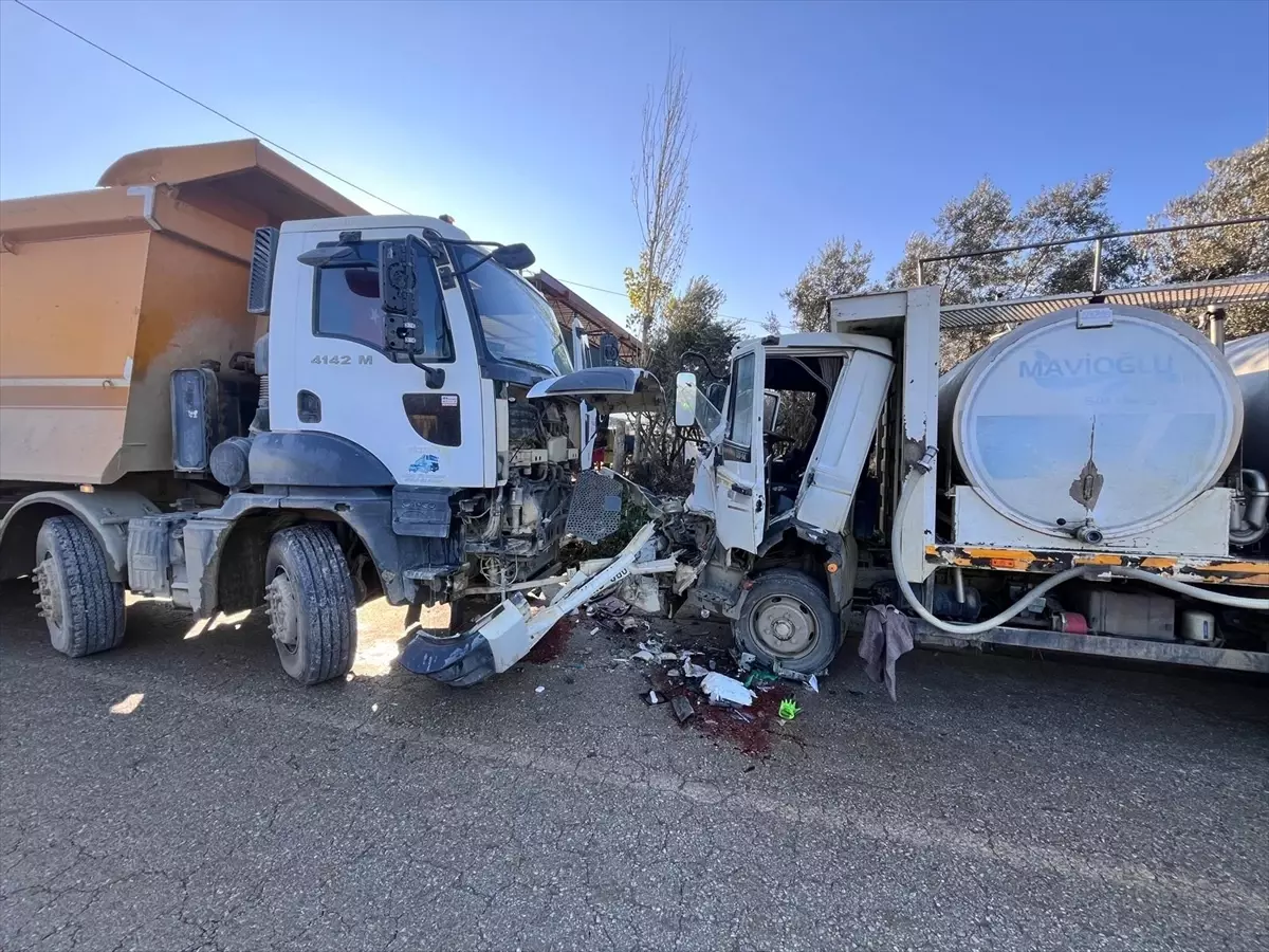 Ödemiş’te Kamyonet Kazası: Sürücü Yaralandı