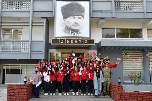 Öğrenciler Askeri Kışlalarda