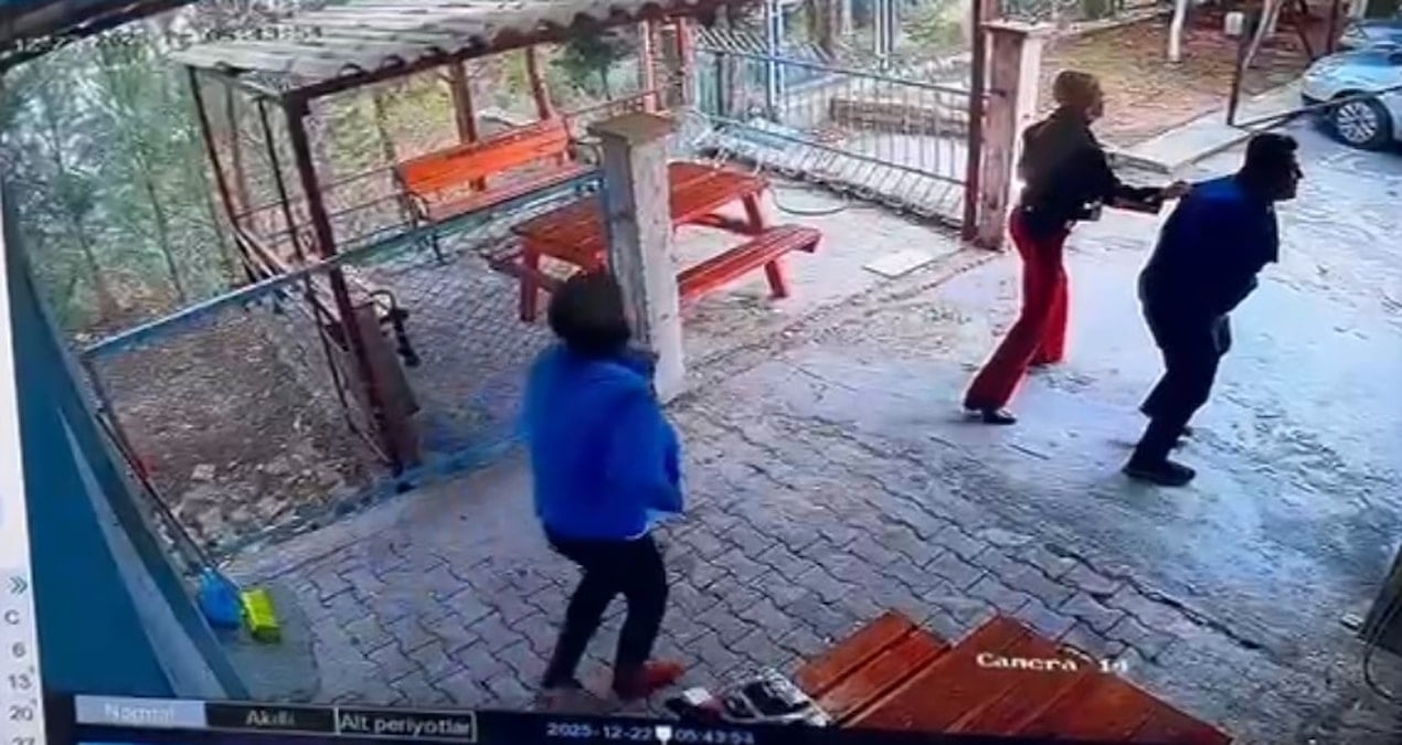 Öğrencisinin okul bahçesinde tüfekle vurduğu müdür taburcu oldu