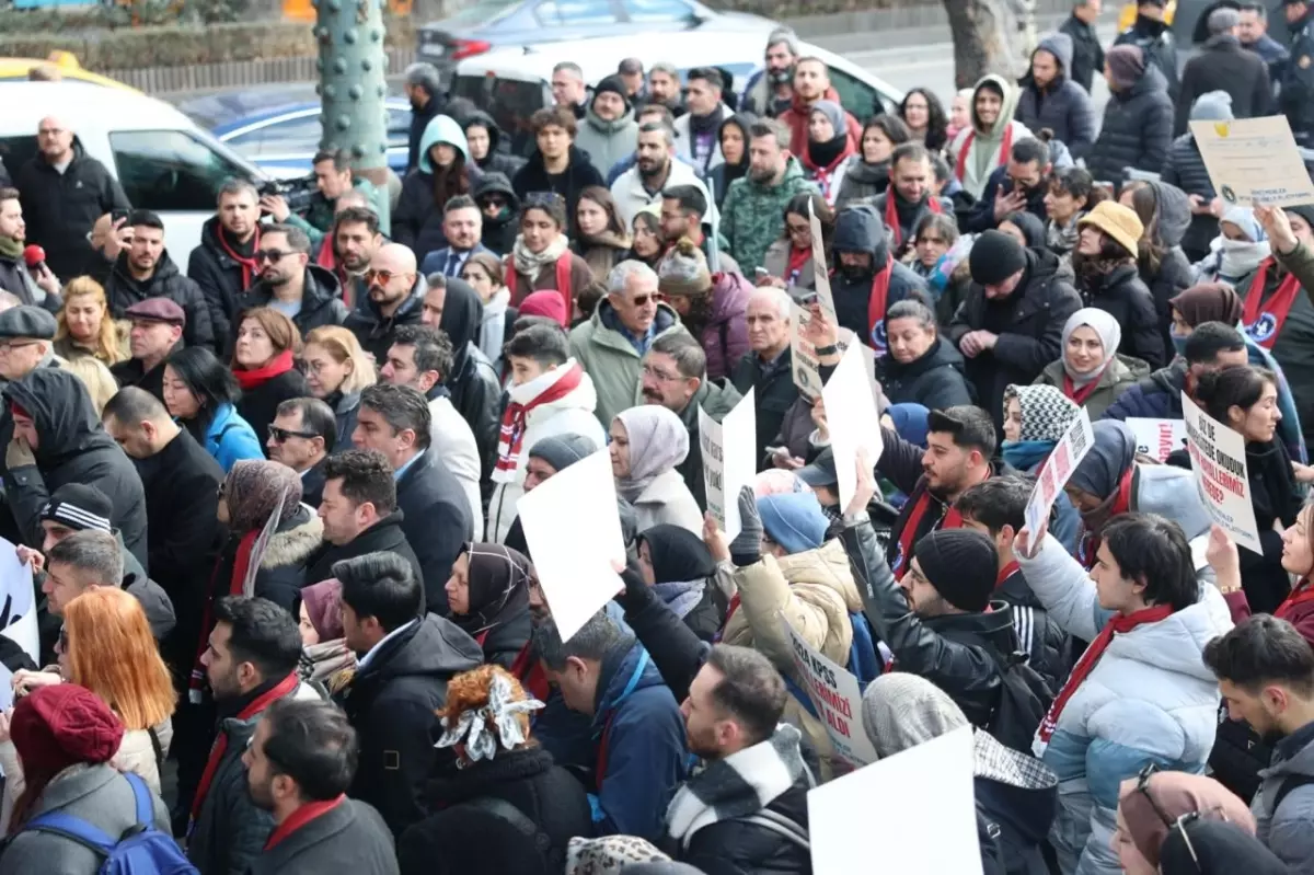 Öğretmenler Mücadele İçin Bir Araya Geldi