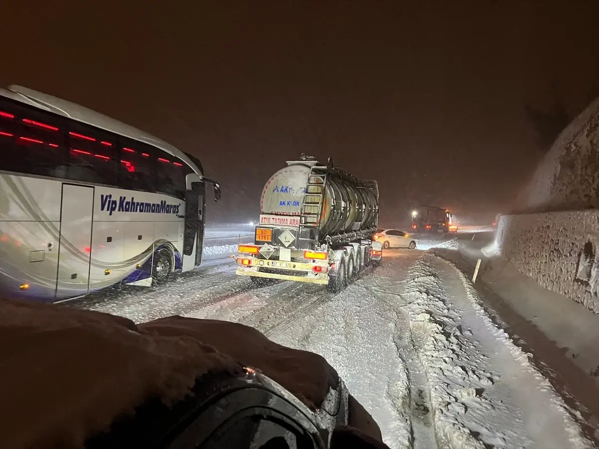 Osmaniye’de Karla Mücadele