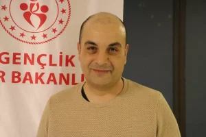 Otizimli Genç Tiyatro Hayaline Yaklaşıyor